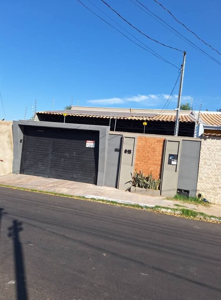 Casa de alto padrão à venda no bairro Popular Nova em Corumbá
